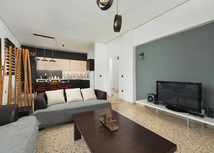 Cozy City Apartment